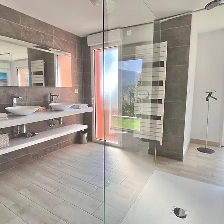 Cote D'azur Piscine Et Villa *