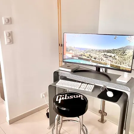 Cote D'azur Piscine Et * Menton